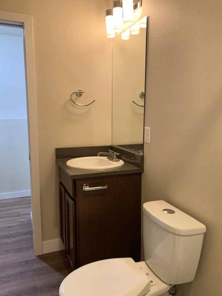 1413 N Northgate Way - Photo 6 of 13