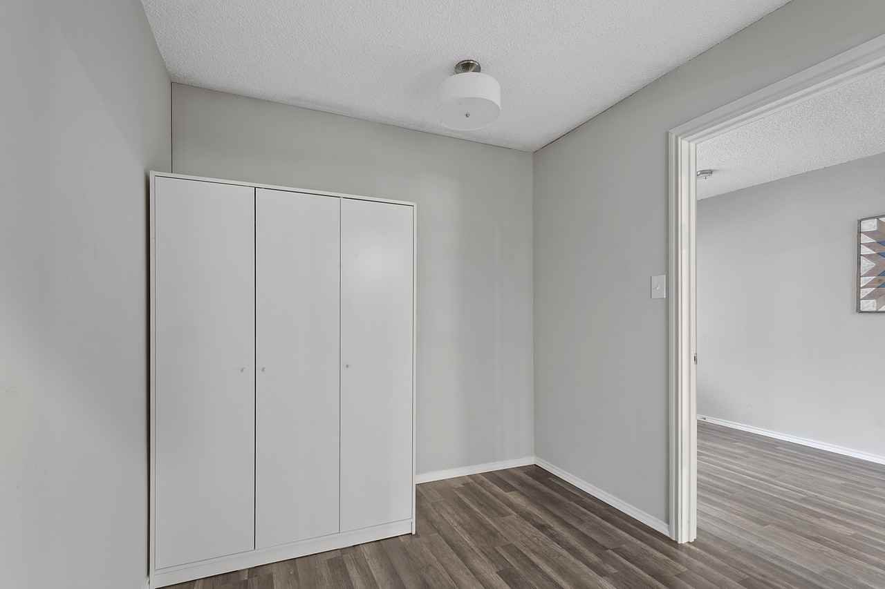 Chaucer St & Normandy Rd #1C - Photo 7 of 12