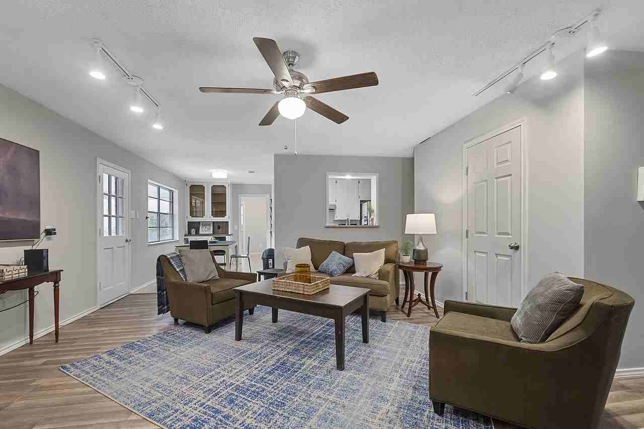 Chaucer St & Normandy Rd #1C - Photo 3 of 12