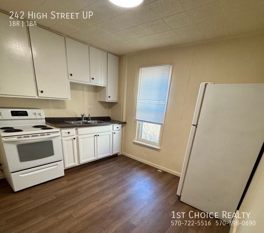 242 High St - Photo 2 of 5