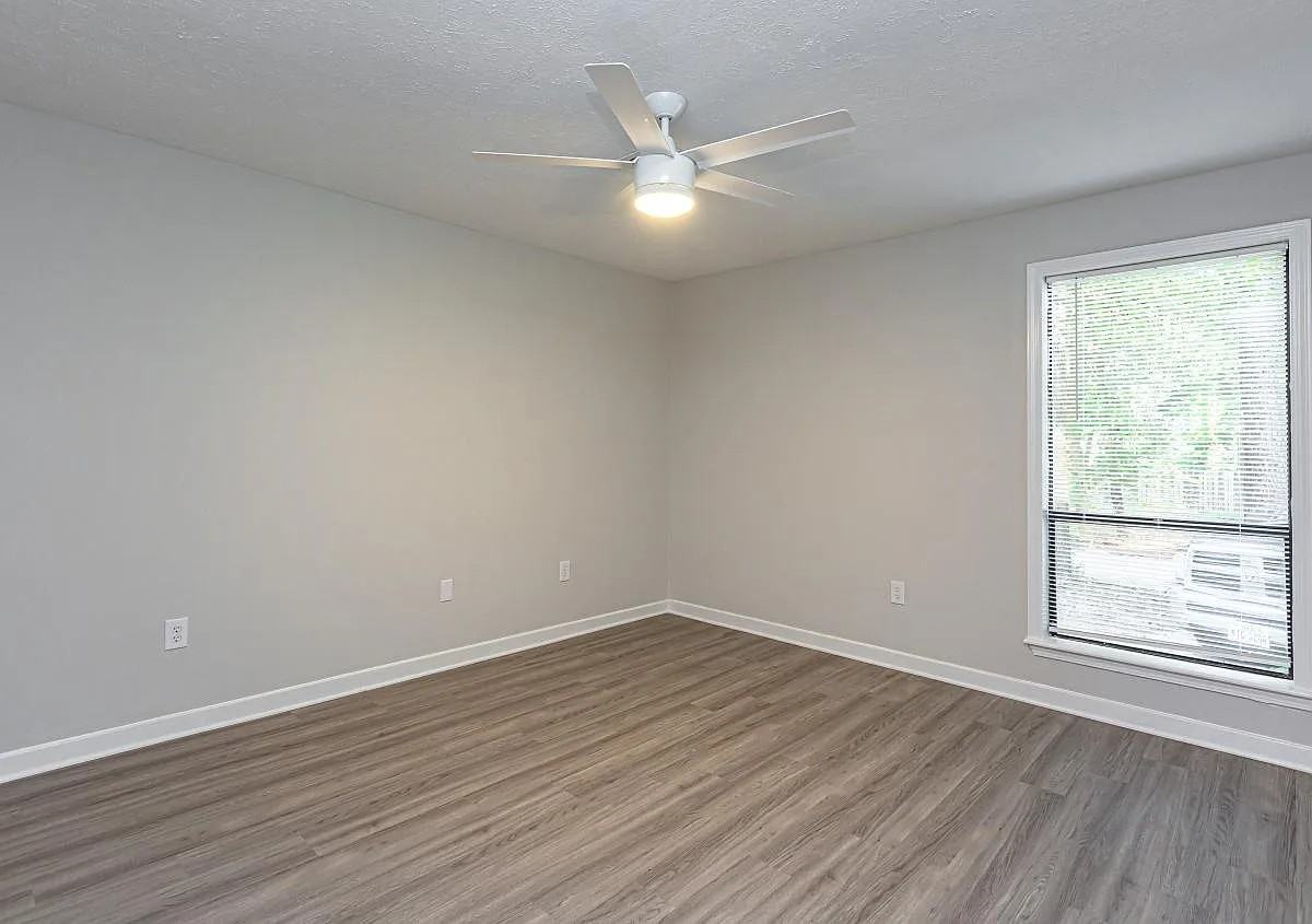 114 Bent Creek Cir N #B - Photo 2 of 20