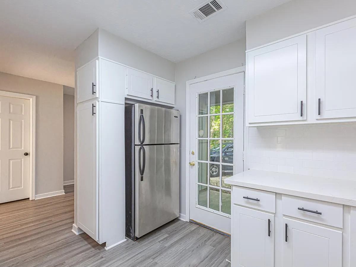 114 Bent Creek Cir N #B - Photo 3 of 20