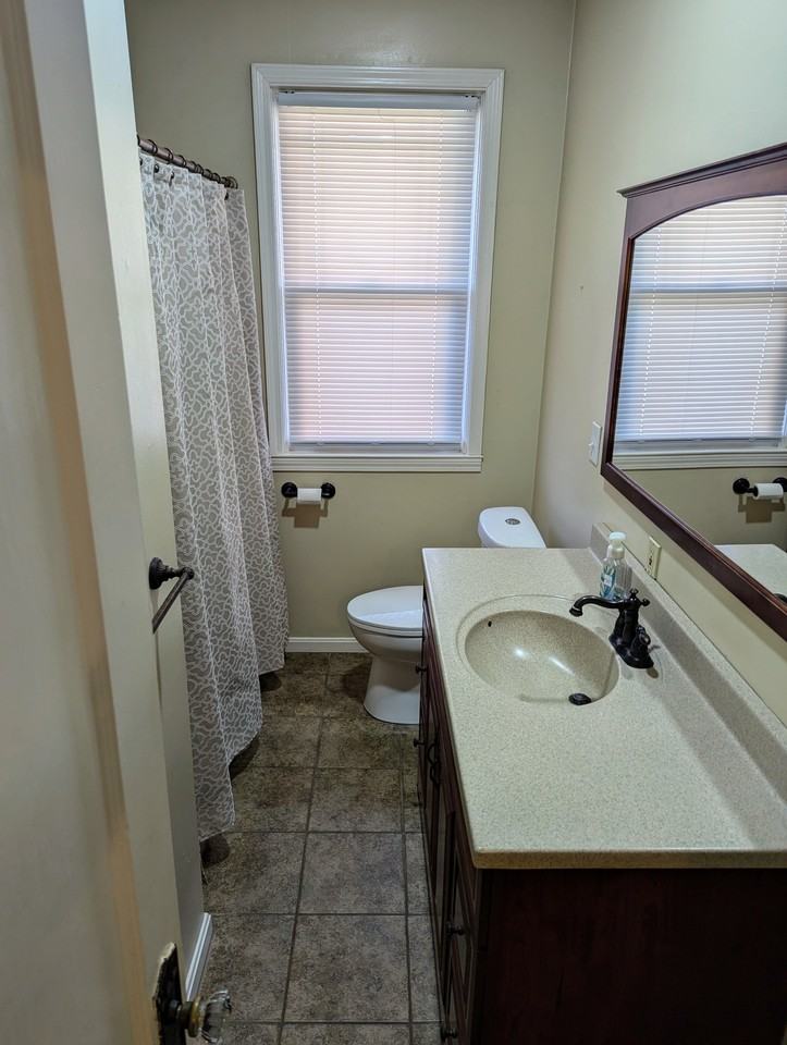 1227 Lincoln Ave - Photo 3 of 13