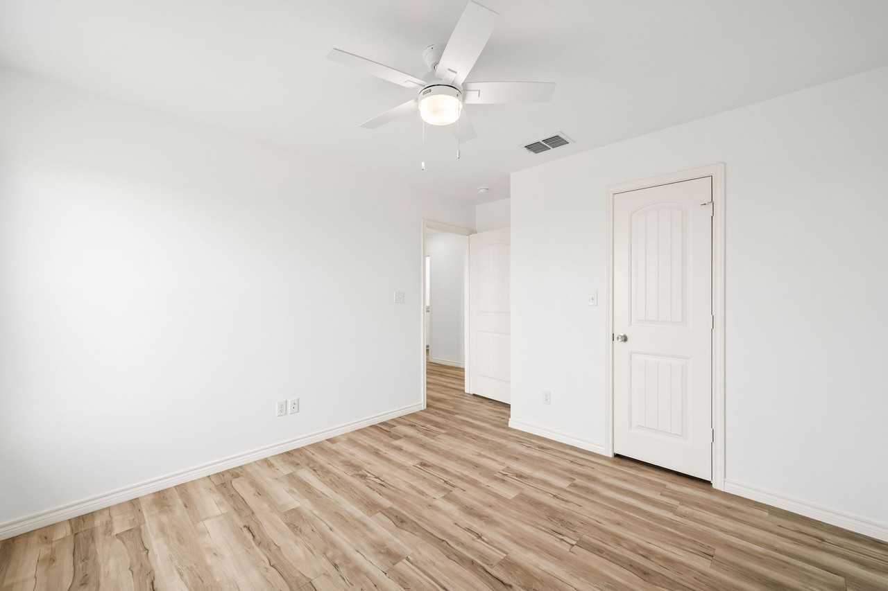 10609 N County Road 2800 #A - Photo 7 of 34