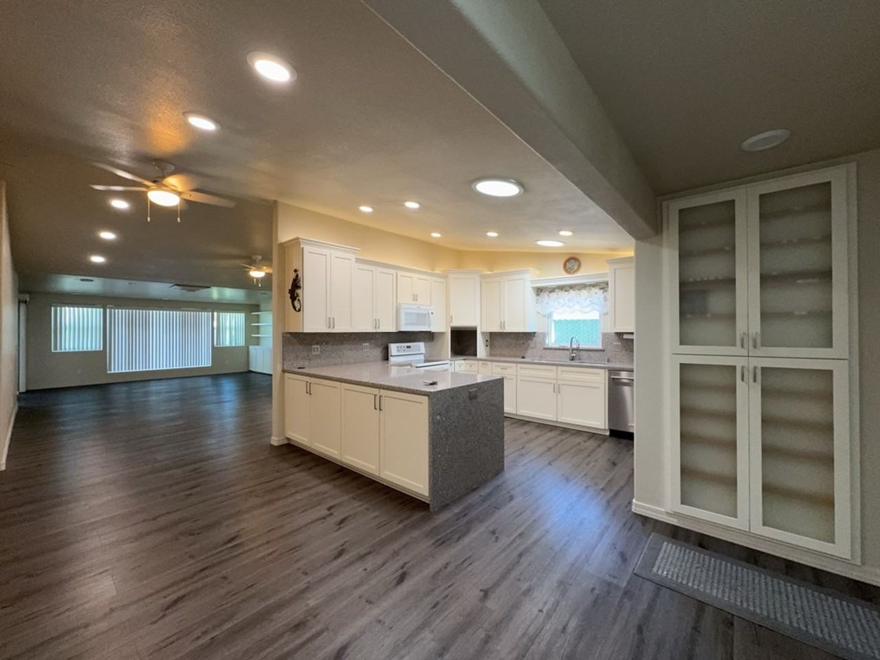 5125 Camino De Arena - Photo 7 of 24