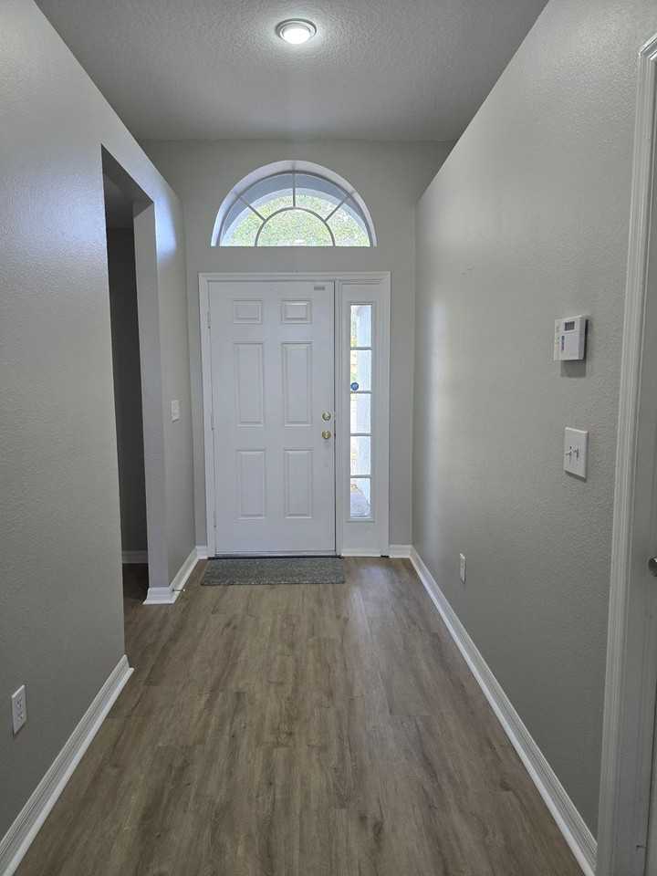 22709 Hawk Hill Loop - Photo 3 of 29