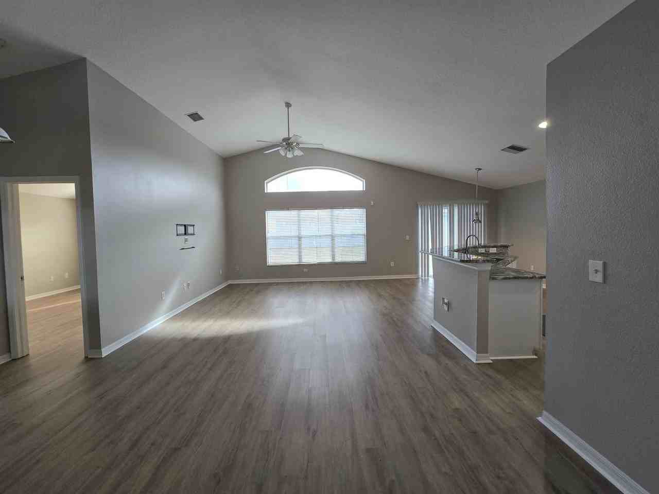 22709 Hawk Hill Loop - Photo 4 of 29