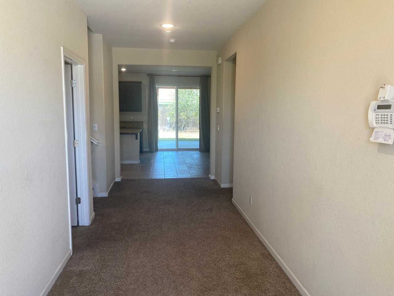 1153 Greenbrier Dr - Photo 7 of 34