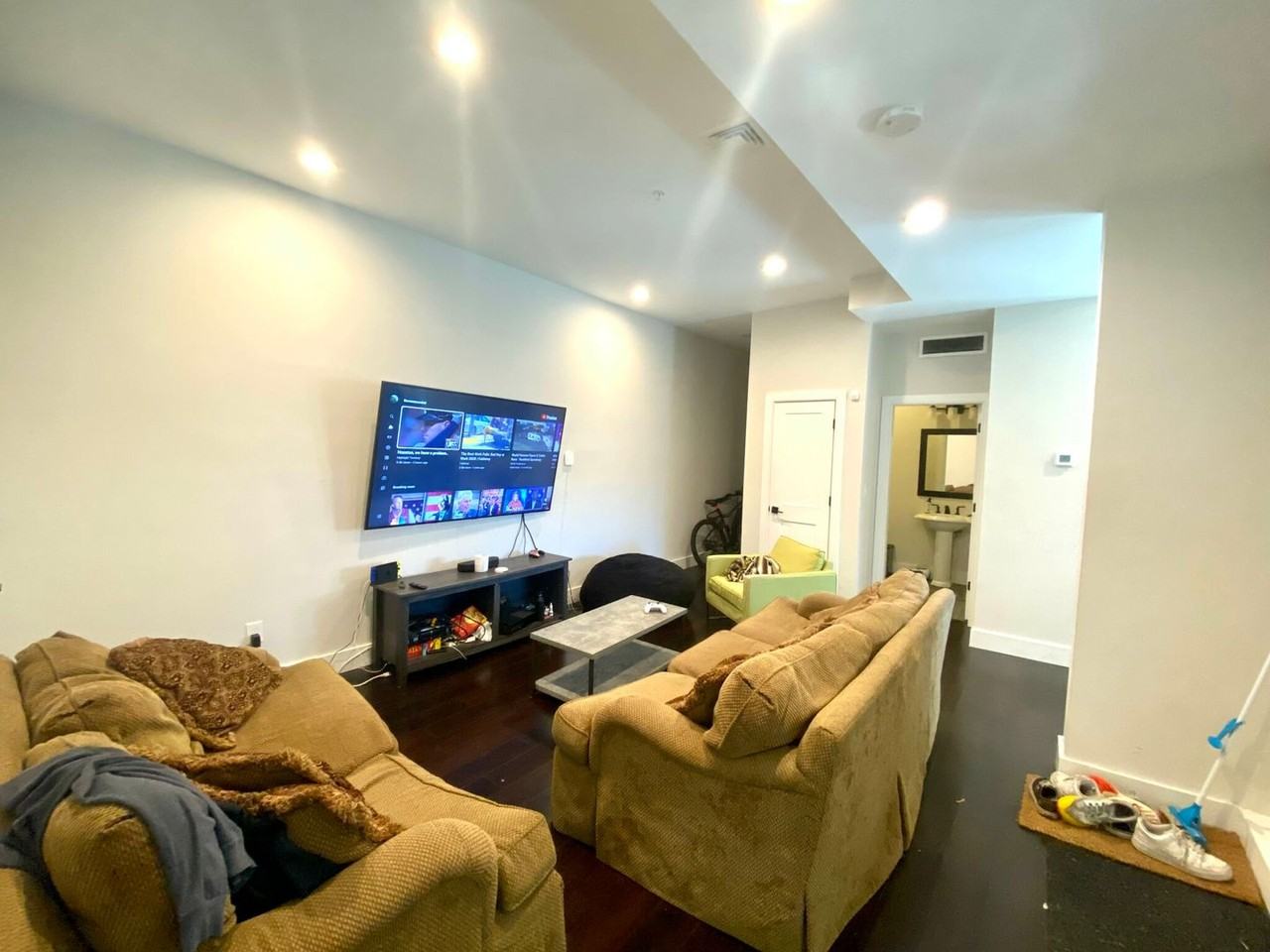 7 Cedar St - Photo 3 of 20