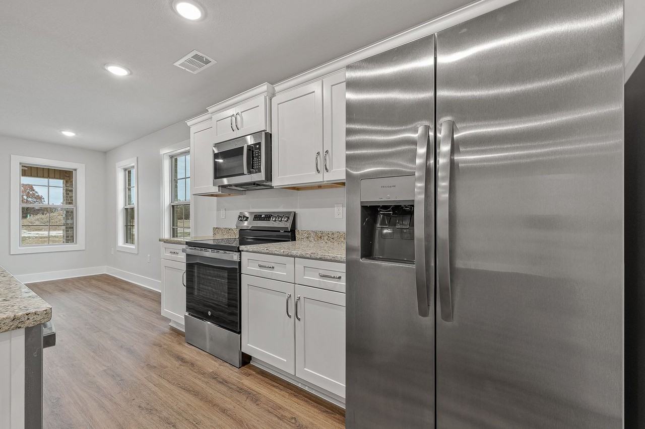 5704 Morgan Dr - Photo 4 of 22