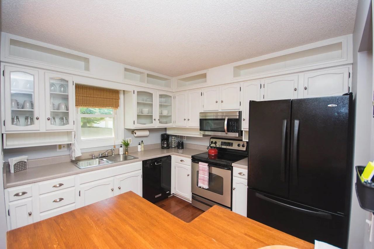 626 Ne 4th St #NA - Photo 2 of 22