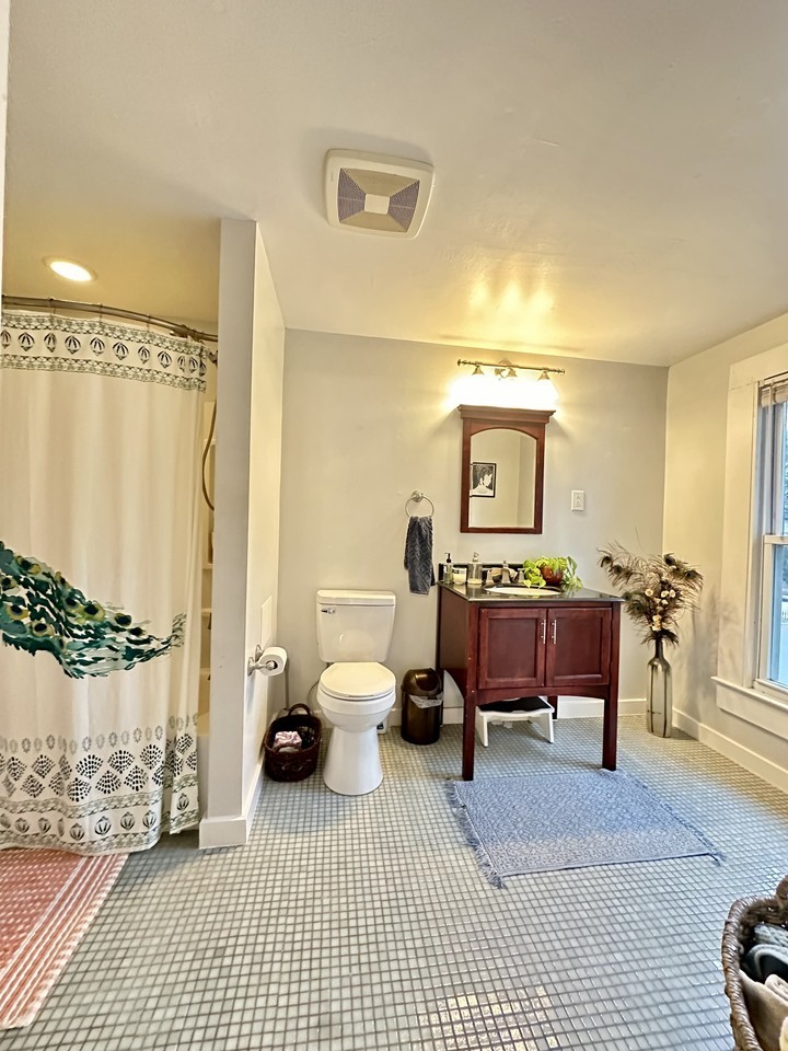 103 Cabarrus Ave #2 - Photo 6 of 14