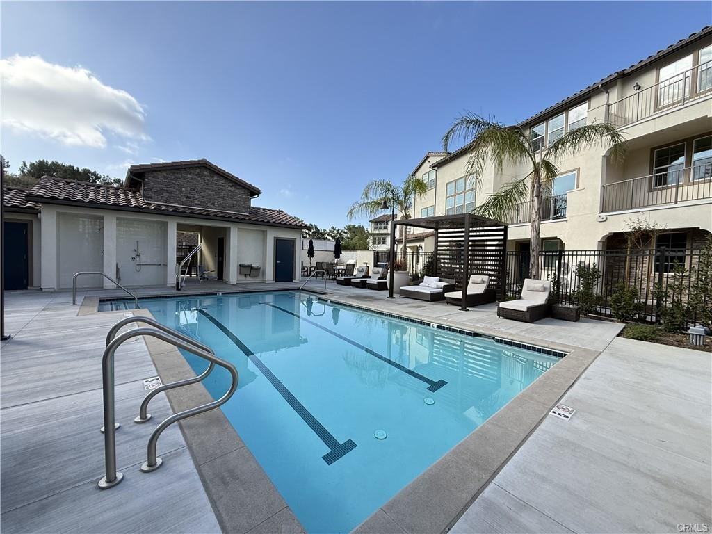 454 Besalu Ter - Photo 3 of 8