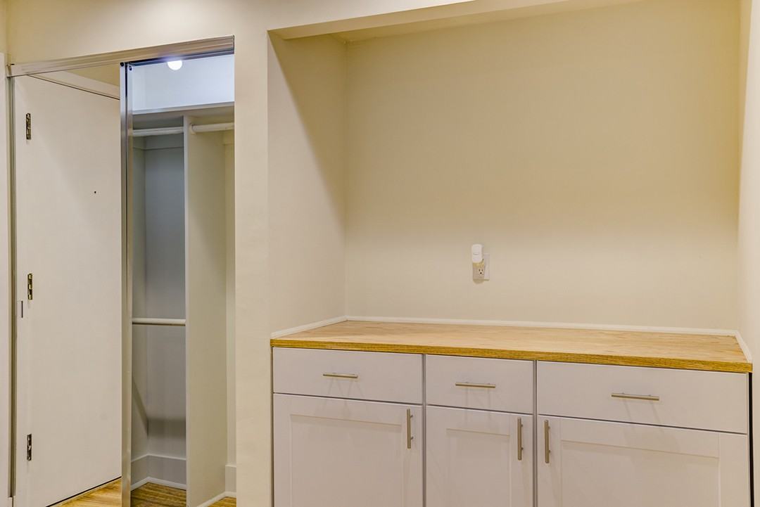 Mark Hopkins Rental Condominiums - Photo 3 of 44