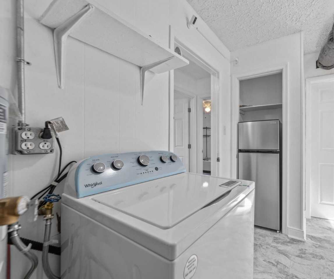 Cleveland Street - Photo 6 of 9