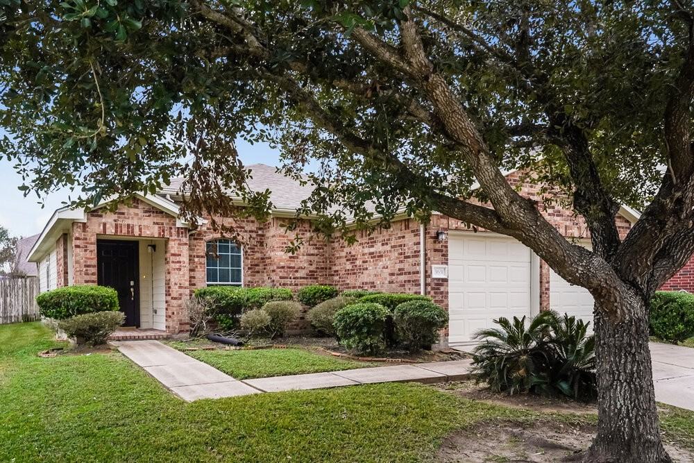 3631 Liberty Square Trl - Photo 3 of 16