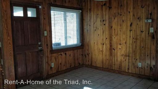 2906 Spring Garden St - Photo 3 of 7