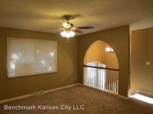 904 SW Speas Dr - Photo 2 of 8