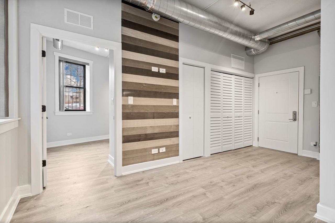 7645 N Sheridan Rd - Photo 6 of 39