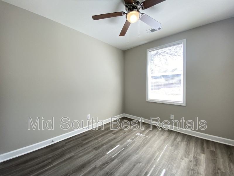 4716 Manchester Dr - Photo 5 of 8