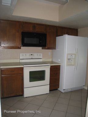 2718 W Jennie Ln - Photo 3 of 16