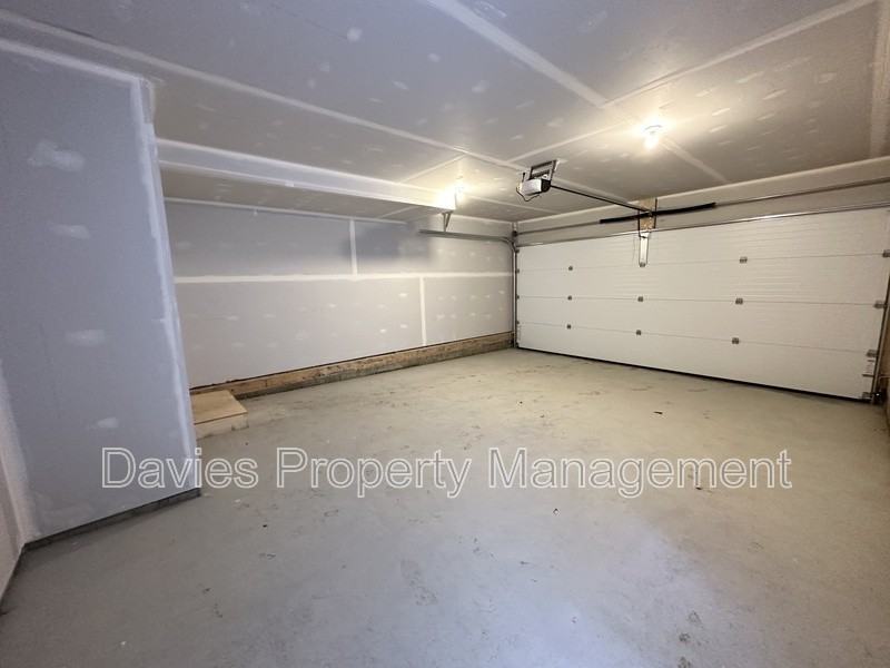 20740 24 Ave Nw - Photo 2 of 10