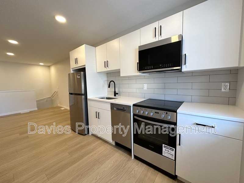 20740 24 Ave Nw - Photo 3 of 10