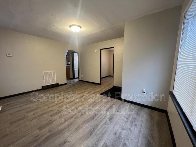 3102 W 40th Ave - Photo 3 of 8