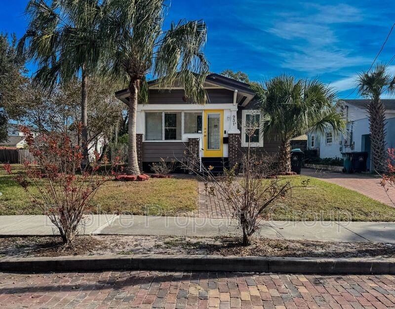 931 N Shine Ave - Photo 2 of 30