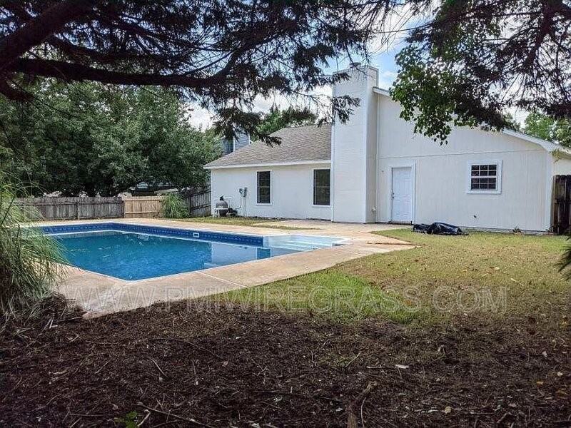 107 Stoneridge Rd - Photo 3 of 25