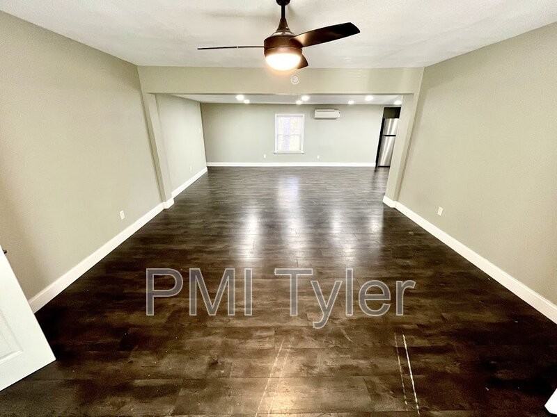 223 Sunray St - Photo 6 of 32