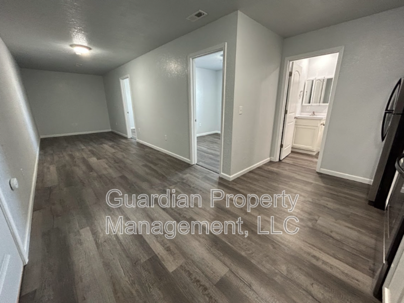 N Main St #4 - Photo 2 of 14