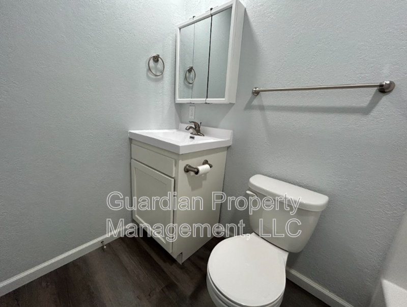 N Main St #4 - Photo 5 of 14