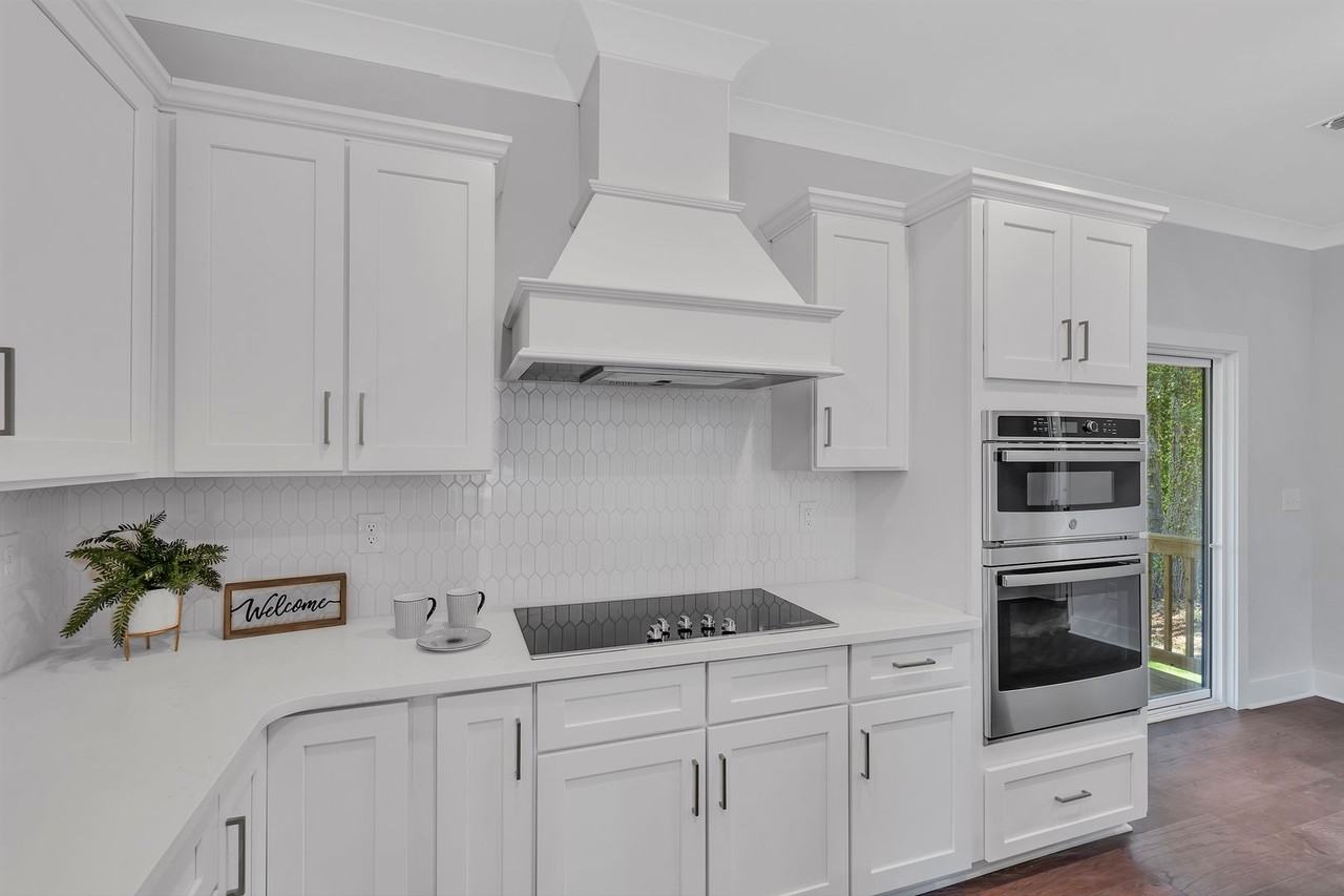 12 Round Knob St - Photo 3 of 8