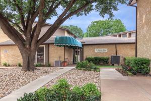 featured image of 3325 Willowcrest Dr