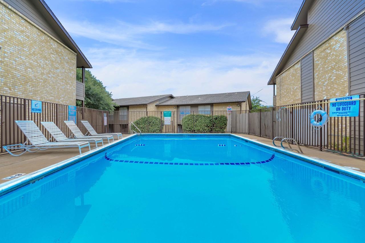 Appian Way - Photo 3 of 31