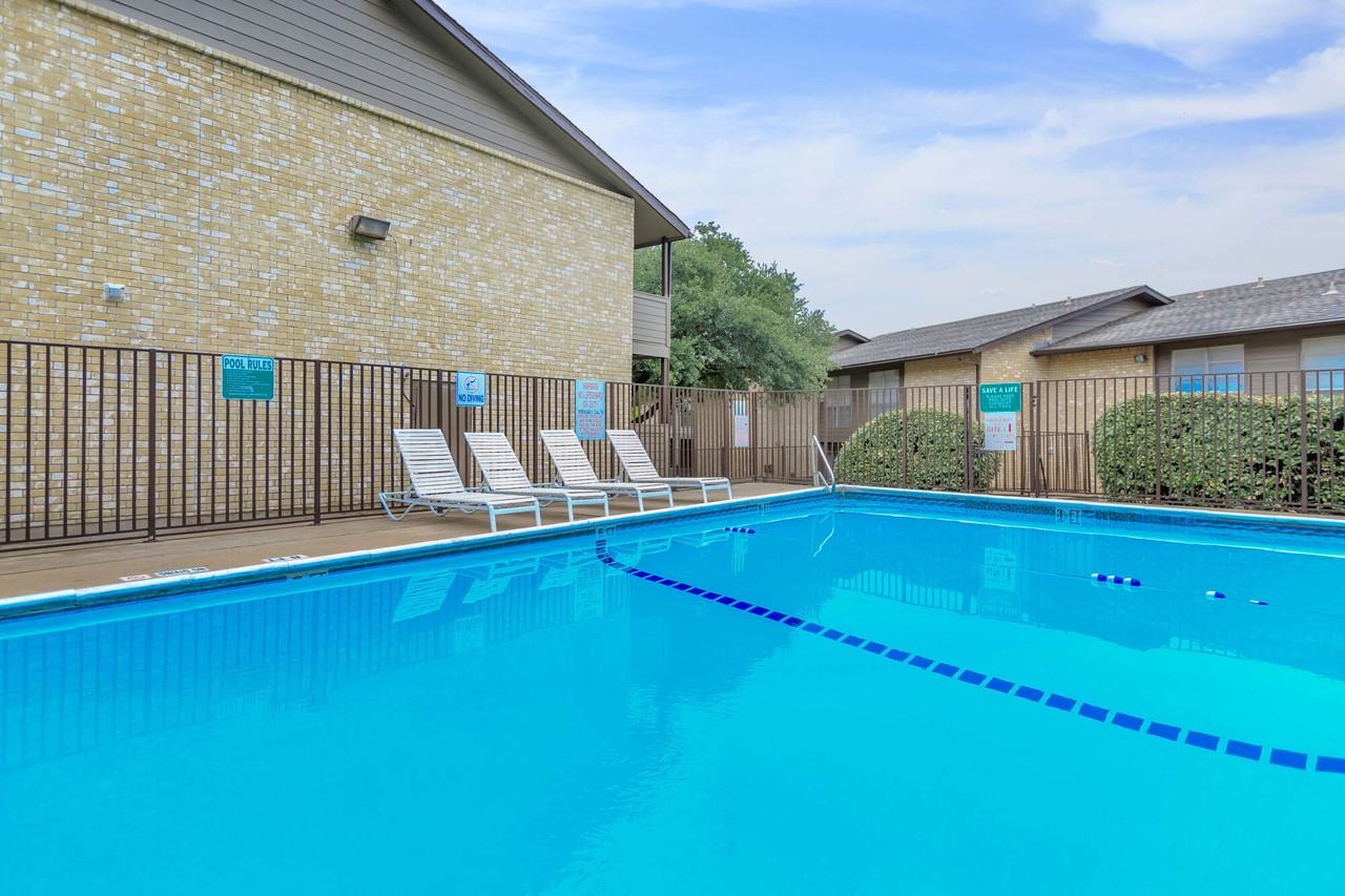 Appian Way - Photo 6 of 31