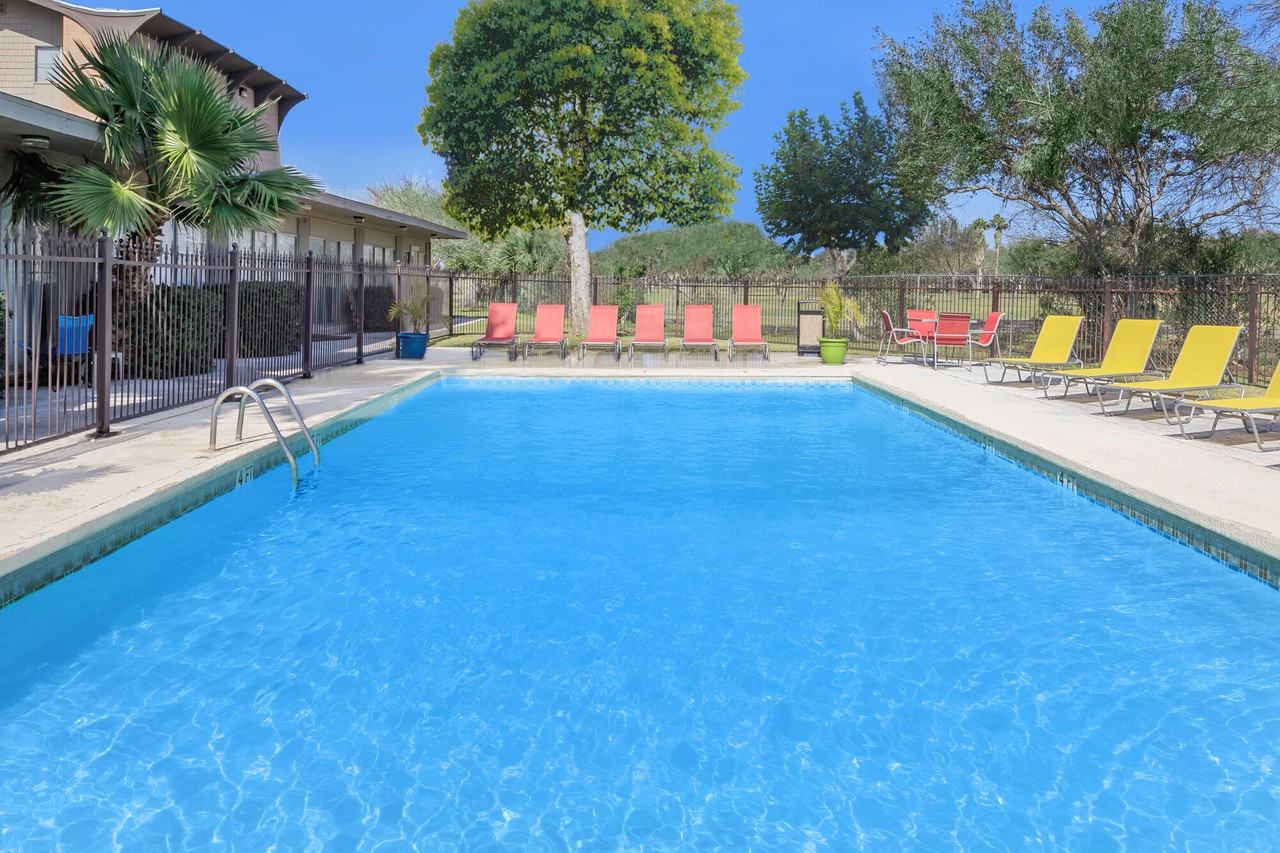 Fairways - Photo 2 of 19