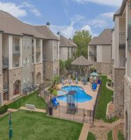 featured image of 402 Holland Ave