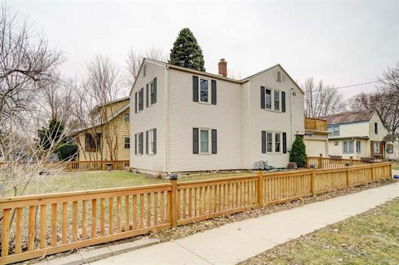 7003 Elmwood Ave - Photo 2 of 19
