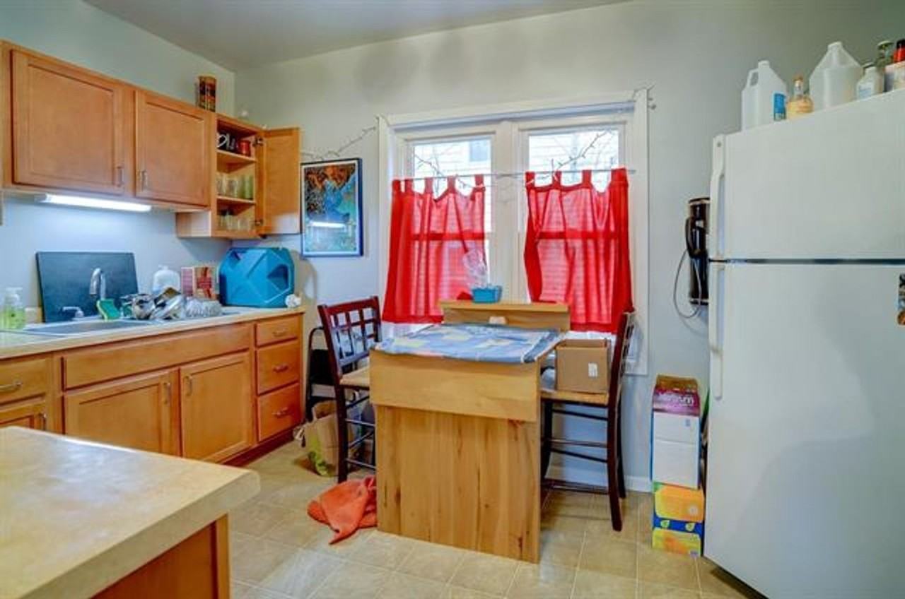 7003 Elmwood Ave - Photo 4 of 19