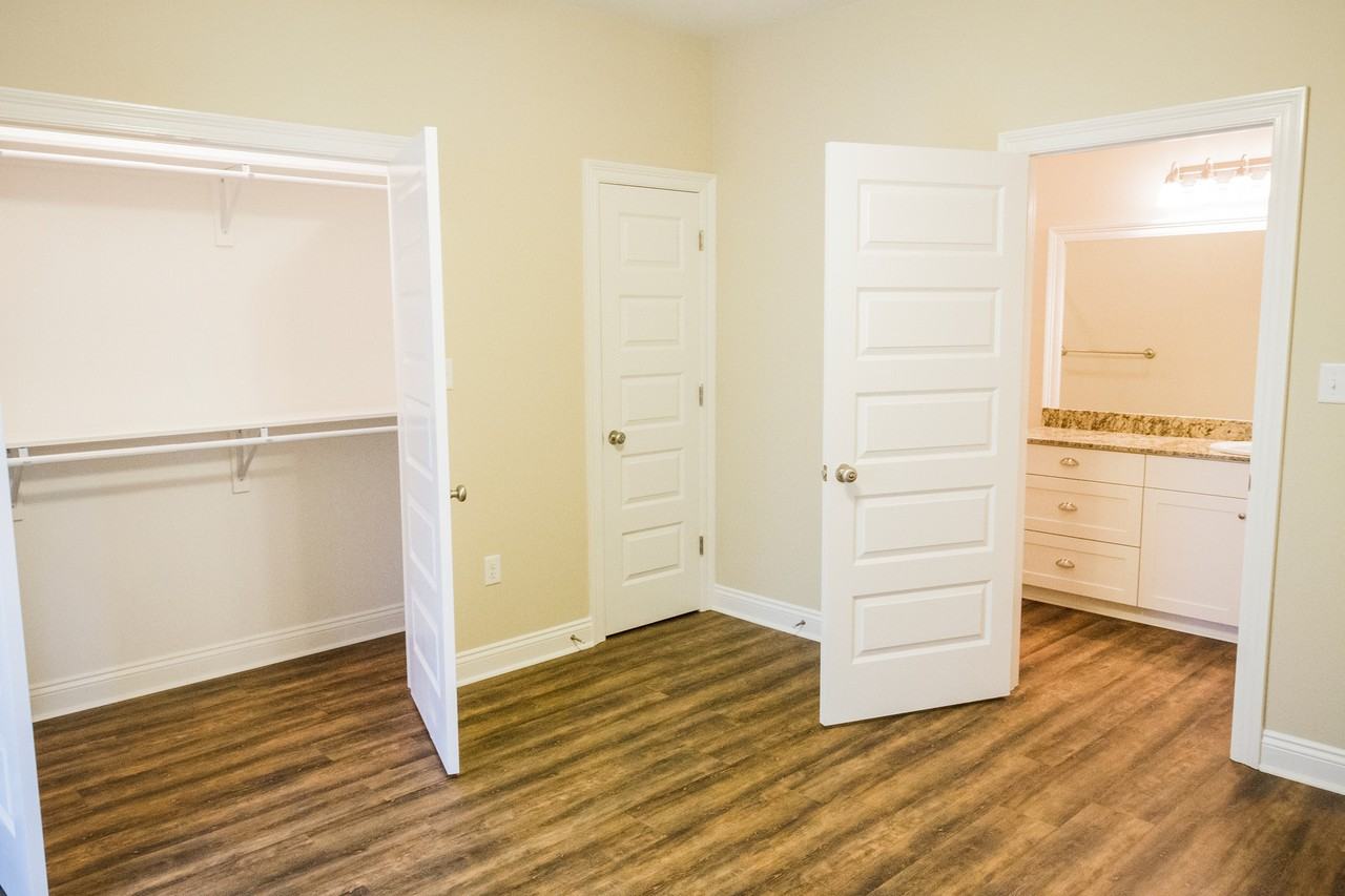 Southlake Apartments - Photo 4 of 9