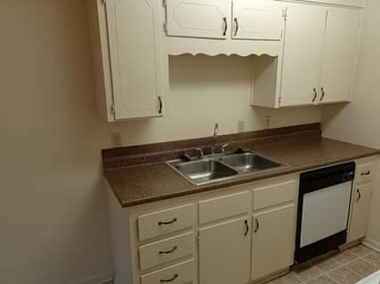 Crescent Apartments - Photo 3 of 12