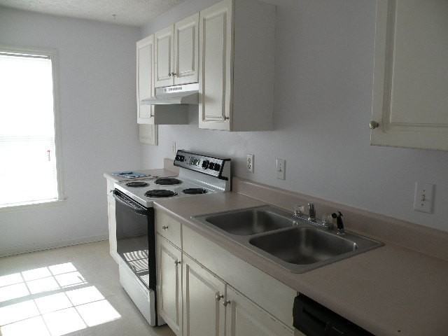 220 John Ct - Photo 5 of 23