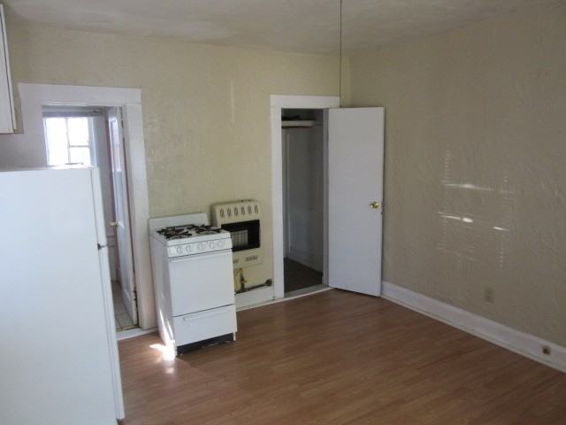 617 En 18th St - Photo 2 of 5