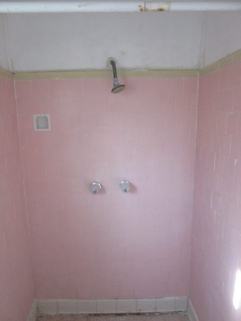 617 En 18th St - Photo 5 of 5