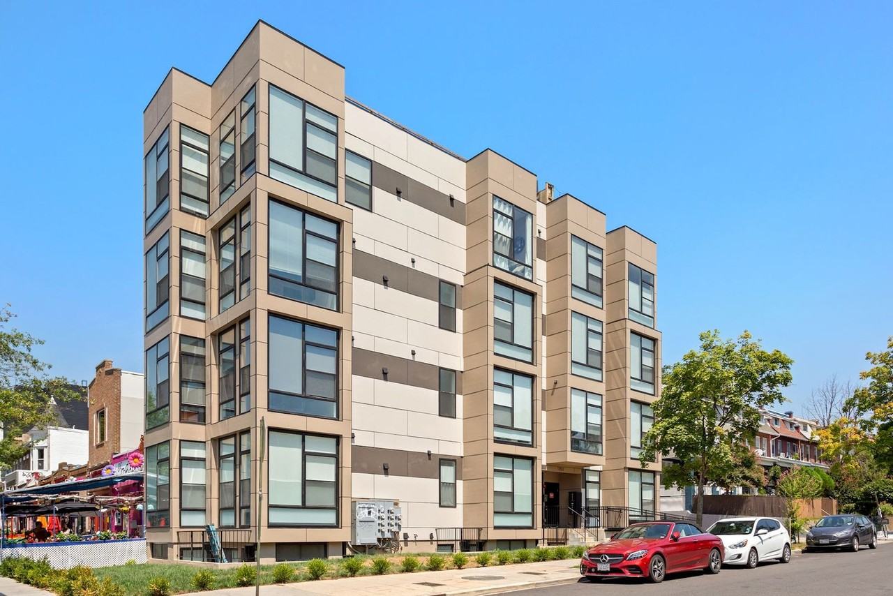 1353 Randolph St Nw #6 - Photo 2 of 29