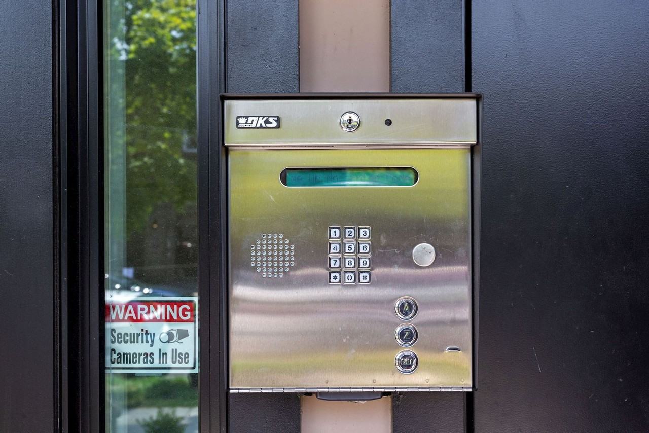 1353 Randolph St Nw #6 - Photo 5 of 29