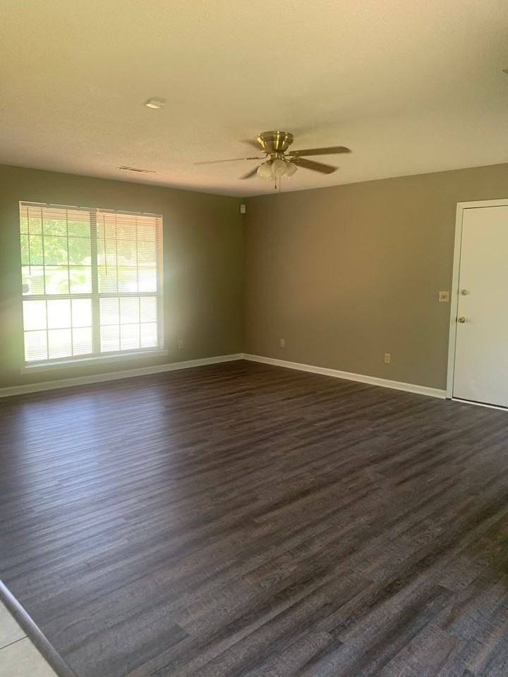 129 Blossom Dr - Photo 6 of 16