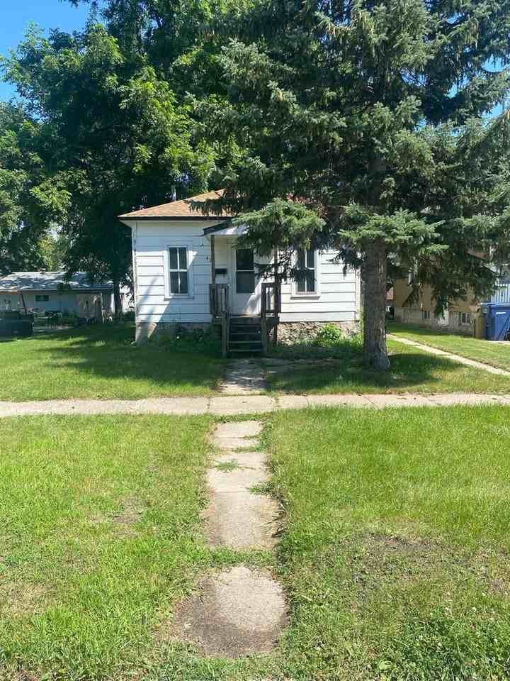 422 S Maple - Photo 2 of 13